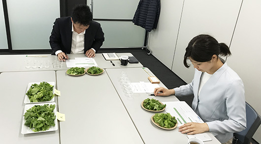 食味テストの様子